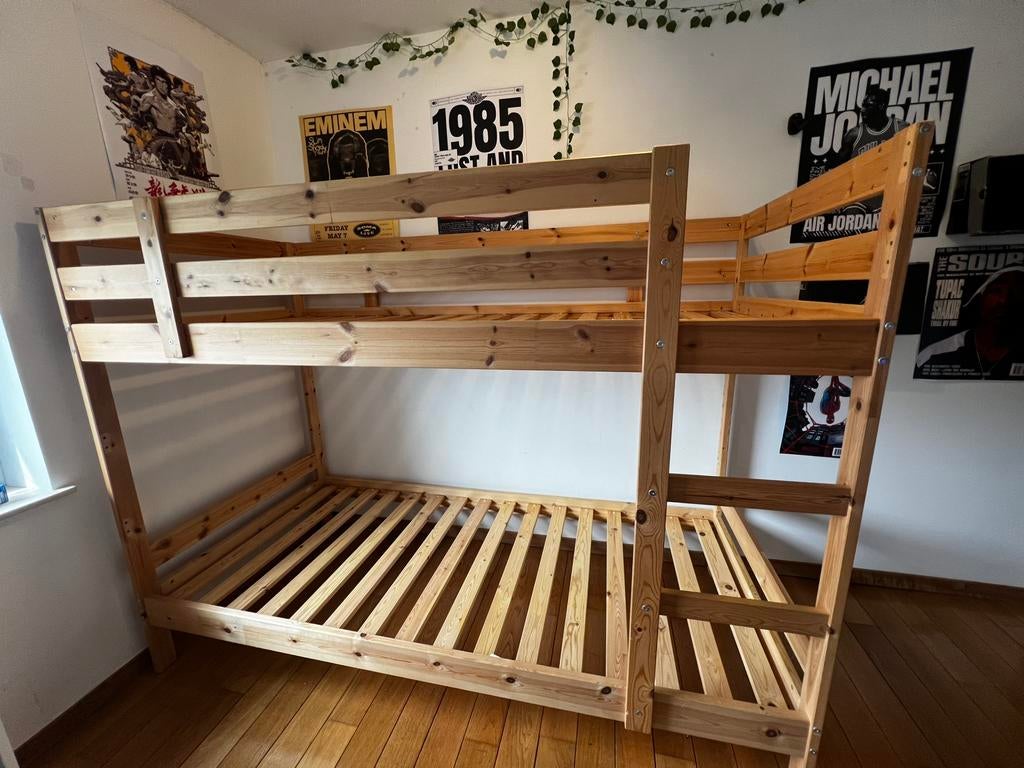 Lit ikea, Enlèvement, Comme neuf