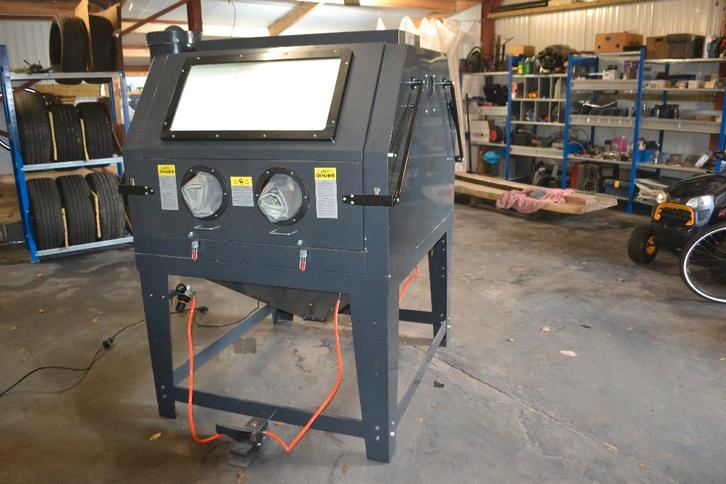 Straalcabine 1200 liter, Doe-het-zelf en Bouw, Overige Doe-Het-Zelf en Bouw, Zo goed als nieuw, Ophalen