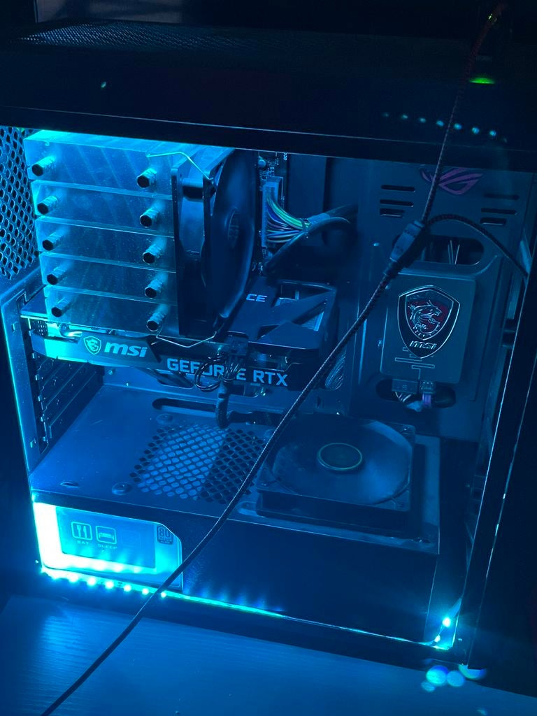 Gaming pc tekoop, Games en Spelcomputers, Games | Pc, Ophalen, Gebruikt, Eén computer