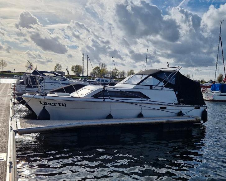 Kajuitboot Trojan F26, Watersport en Boten, Motorboten en Motorjachten, Gebruikt, Polyester, 6 tot 9 meter, Diesel, Binnenboordmotor