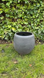 Grijze bloempot, Tuin en Terras, Ophalen, Steen, Gebruikt, Minder dan 60 cm