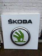 Enseigne lumineuse Skoda ., Collections, Marques & Objets publicitaires, Enlèvement