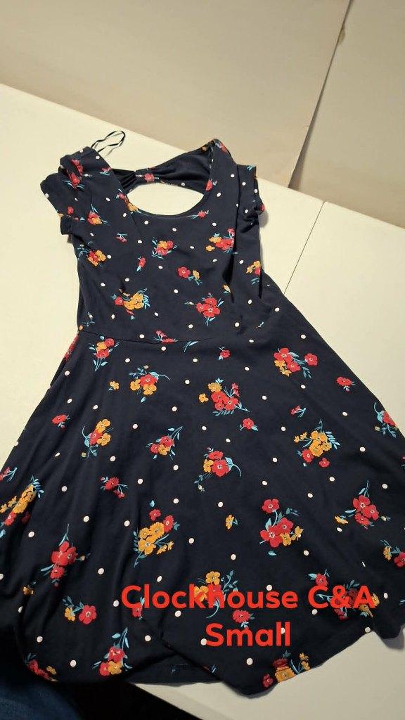 Kleedjes damens 3.50 € stuk, Vêtements | Femmes, Robes, Enlèvement, Comme neuf