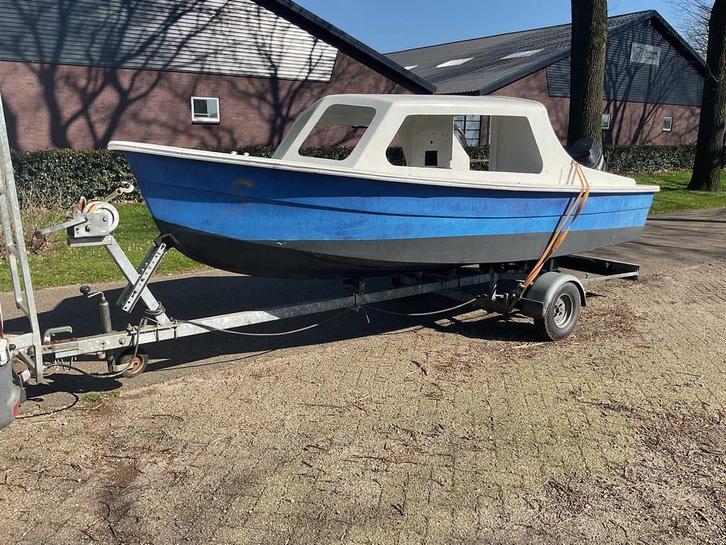 Bateau à moteur avec mercure 50 ch sur remorque, Sports nautiques & Bateaux, Bateaux à moteur & Yachts à moteur, Utilisé, Essence