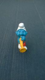Trompetsmurf met rode broek 2.0047, Verzamelen, Smurfen, Ophalen of Verzenden, Gebruikt, Overige Smurfen, Poppetje, Figuurtje of Knuffel