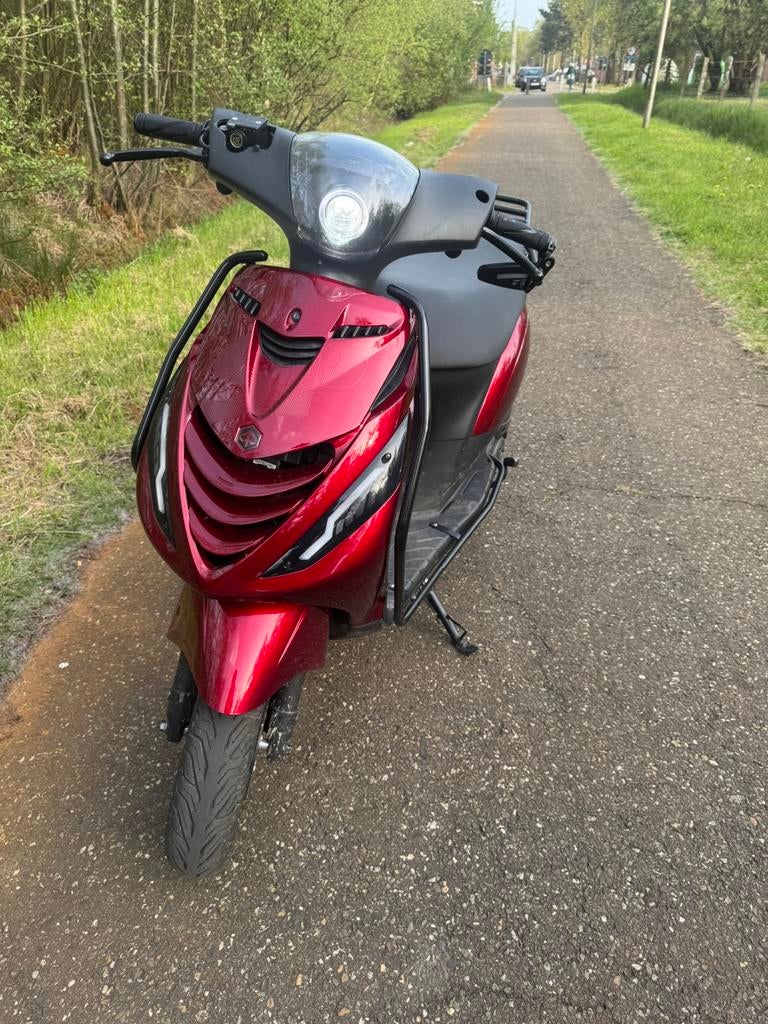 Piaggo zip 4t A-Klasse, Fietsen en Brommers, Scooters | Piaggio, Zo goed als nieuw, Zip, Ophalen