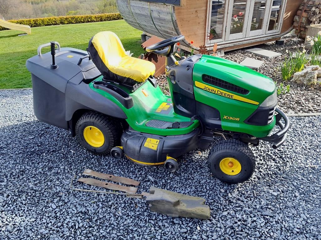 Tracteur tondeuse  John Deere x130R Réservé, Jardin & Terrasse, Tondeuses autoportées, Enlèvement
