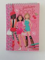 Fashion boek meisjes, Hobby en Vrije tijd, Ophalen of Verzenden, Nieuw, Papier, Schets- of Tekenboek