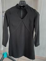 Zwart kleedje maat 38 merk Boohoo, Kleding | Dames, Ophalen of Verzenden, Maat 38/40 (M), Zwart