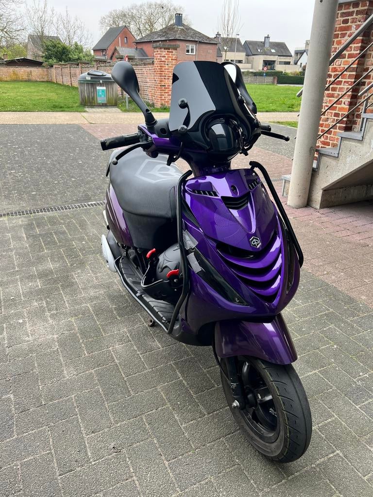 70cc zip b klasse, Ophalen, Zo goed als nieuw, Zip