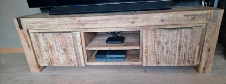 Magnifique meuble TV en teck– État impec, Maison & Meubles, Armoires | Mobilier de télévision, Comme neuf, Moins de 100 cm, 150 à 200 cm