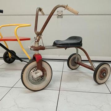 Oude metalen fietsjes jaren 60-70 beschikbaar voor biedingen