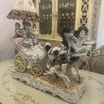 Chevaux en porcelaine avec calèche et lampes, Enlèvement, Comme neuf