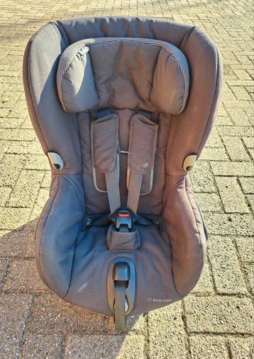 Maxi-Cosy AXISS draaibare autostoel beschikbaar voor biedingen