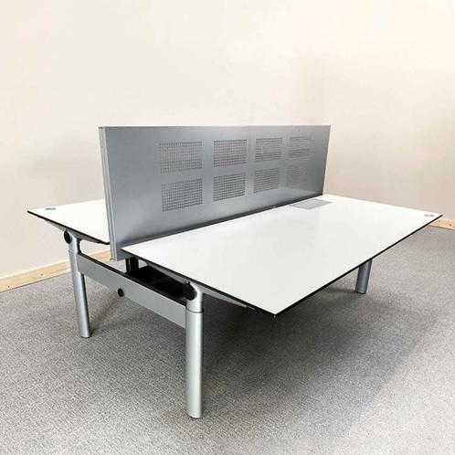 AHREND Dubbele Workbench, Huis en Inrichting, Bureaus, Gebruikt, Bureau, Elektrisch, Ophalen