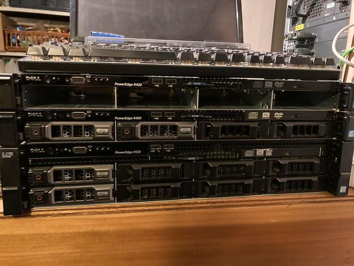 2x Dell PowerEdge R420 (2x E5-2450 | 48+GB RAM), Informatique & Logiciels, Serveurs, Utilisé, 2 à 3 Ghz, 32 GB, Composants échangeables à chaud