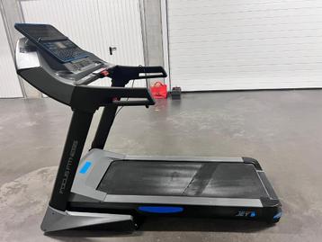 Focus Fitness jet 9 iplus professionele loopband beschikbaar voor biedingen