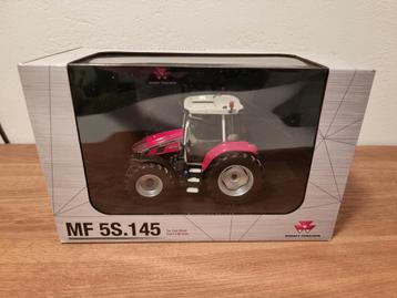 Massey Ferguson 5S.145 Universal Hobbies beschikbaar voor biedingen