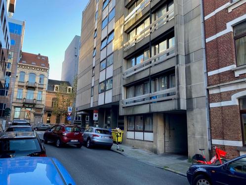 Garage te koop in Brussel, Immo, Garages en Parkeerplaatsen