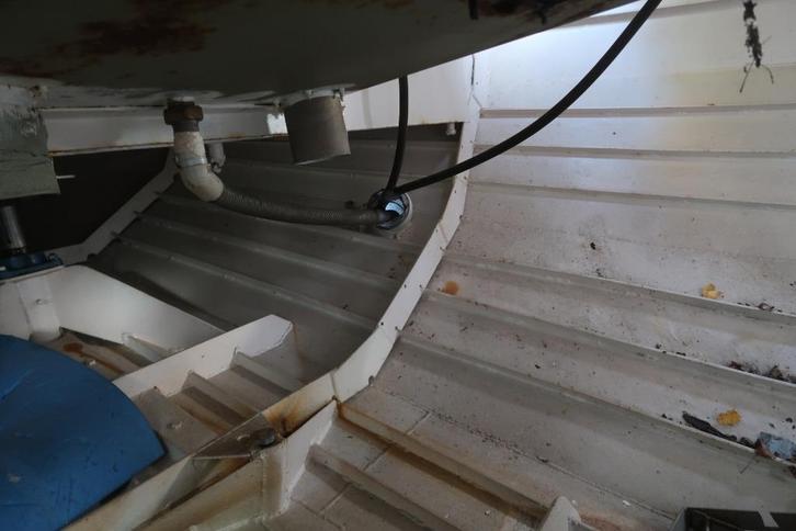 Casco zeiljacht Caroff 42 met inventaris aan toebehoren, Watersport en Boten, Kajuitzeilboten en Zeiljachten, Gebruikt, Tourjacht of Cruiser