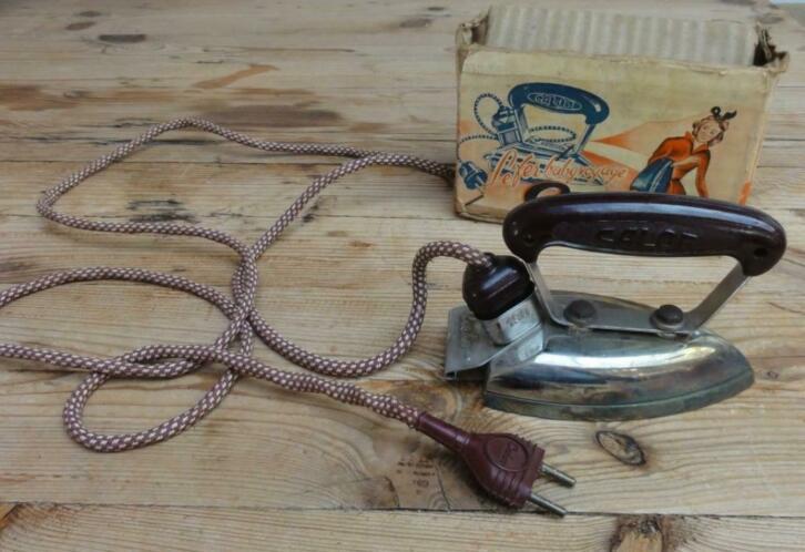 Franse vintage reisstrijkijzer in origineel doosje, CALOR, Antiek en Kunst, Curiosa en Brocante, Ophalen of Verzenden