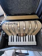 Accordeon: Hohner student VM in uitstekende staat - vintage, Muziek en Instrumenten, Ophalen, 48-bas, Toetsaccordeon, Zo goed als nieuw