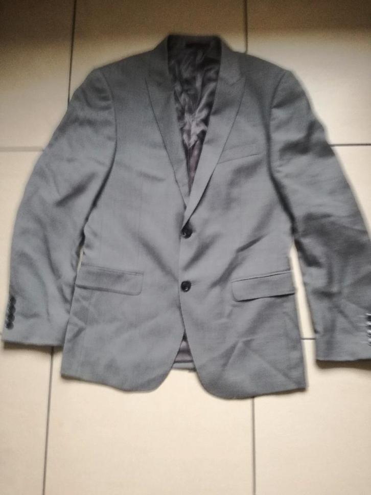 Costumes, Vêtements | Hommes, Costumes & Vestes, Comme neuf, Taille 46 (S) ou plus petite, Gris, Enlèvement ou Envoi