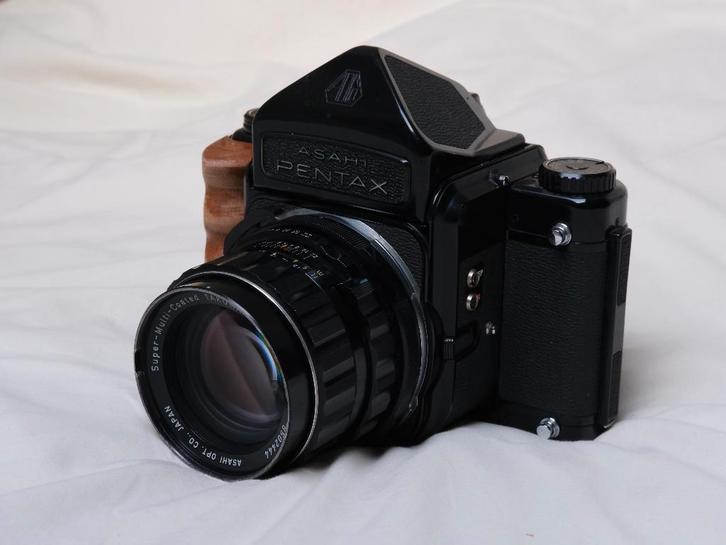 Pentax 67 MLU + Takumar 105mm f/2.4 SMC + accessoires, Audio, Tv en Foto, Fotocamera's Analoog, Zo goed als nieuw, Spiegelreflex