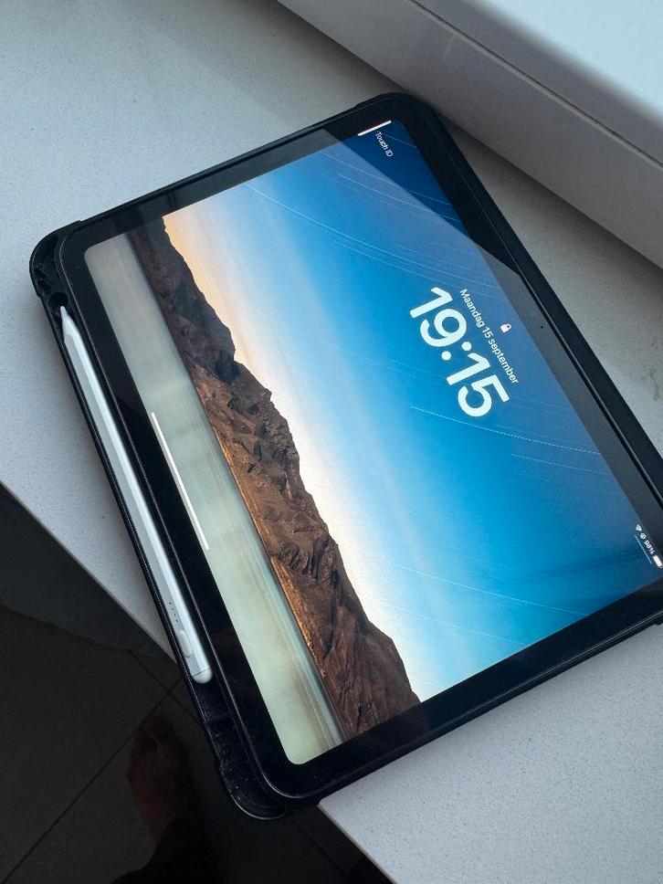 iPad 10e génération (2022) + clavier + Pencil, Informatique & Logiciels, Apple iPad Tablettes, Comme neuf, Apple iPad, Wi-Fi, 11 pouces