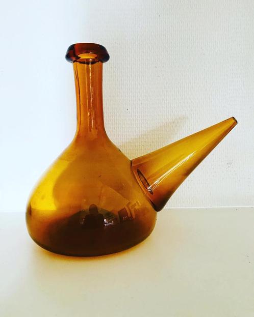 Vintage mondgeblazen glas Spaanse Porron wijn karaf, Antiquités & Art, Antiquités | Verre & Cristal, Enlèvement ou Envoi