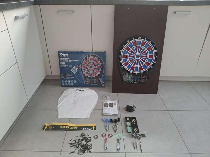 Elektronisch dartbord met toebehoren, Sport en Fitness, Darts, Zo goed als nieuw, Dartbord, Elektronisch, Soft tip, Ophalen