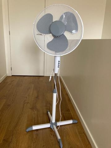 Staande ventilator  beschikbaar voor biedingen