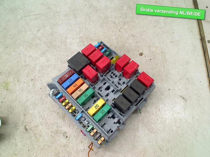 ZEKERINGKAST Fiat 500 (312) (01-2007/12-2012) (51905216), Auto-onderdelen, Elektronica en Kabels, Fiat, Gebruikt