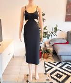 Robe noire sexy à dos ouvert (taille S/M) neuve, Neuf, Taille 38/40 (M), Enlèvement ou Envoi, Bershka
