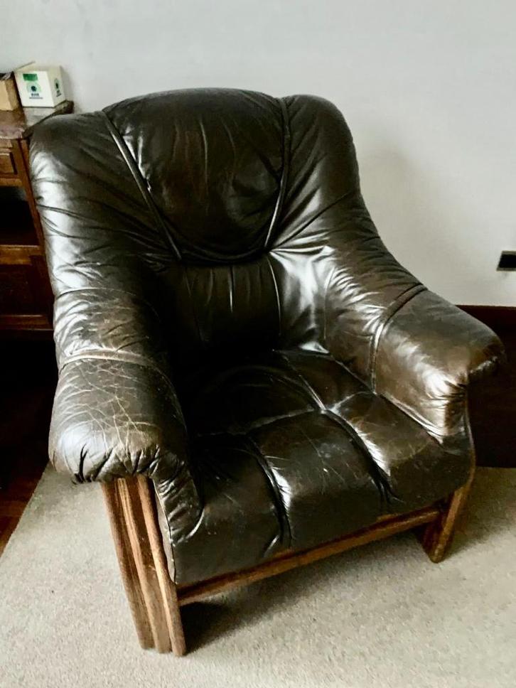 Vintage bruin lederen fauteuil met karakter, Huis en Inrichting, Fauteuils, Gebruikt, Leer, 100 tot 125 cm, 100 tot 125 cm, Ophalen