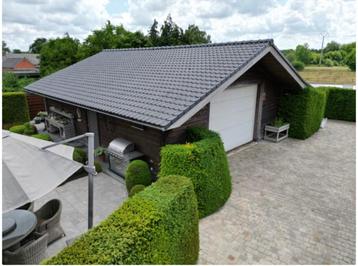 Groot bijgebouw met fijn huis  beschikbaar voor biedingen