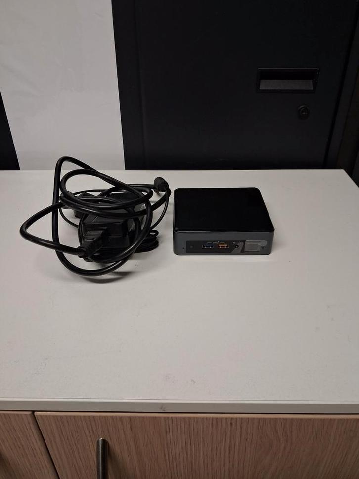 Intel Nuc met Windows 11 Pro, Computers en Software, Desktop Pc's, Zo goed als nieuw, SSD, 8 GB, Met videokaart, Ophalen