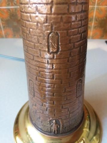 phare en cuivre, Enlèvement
