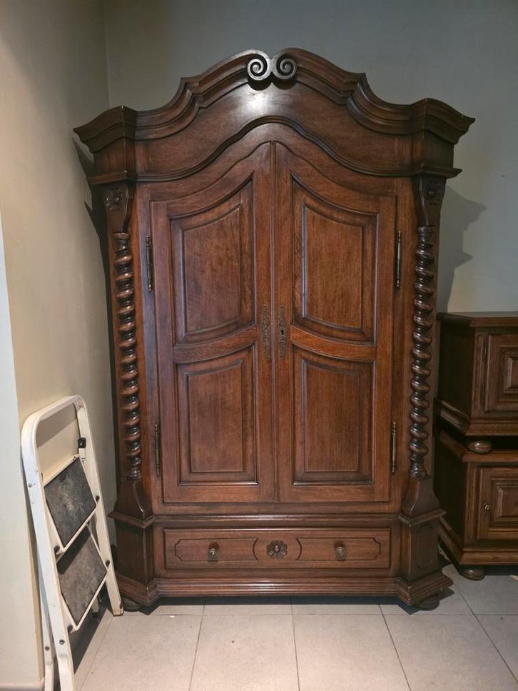 Prachtige antieke kleerkast, Antiek en Kunst, Antiek | Meubels | Kasten, Ophalen