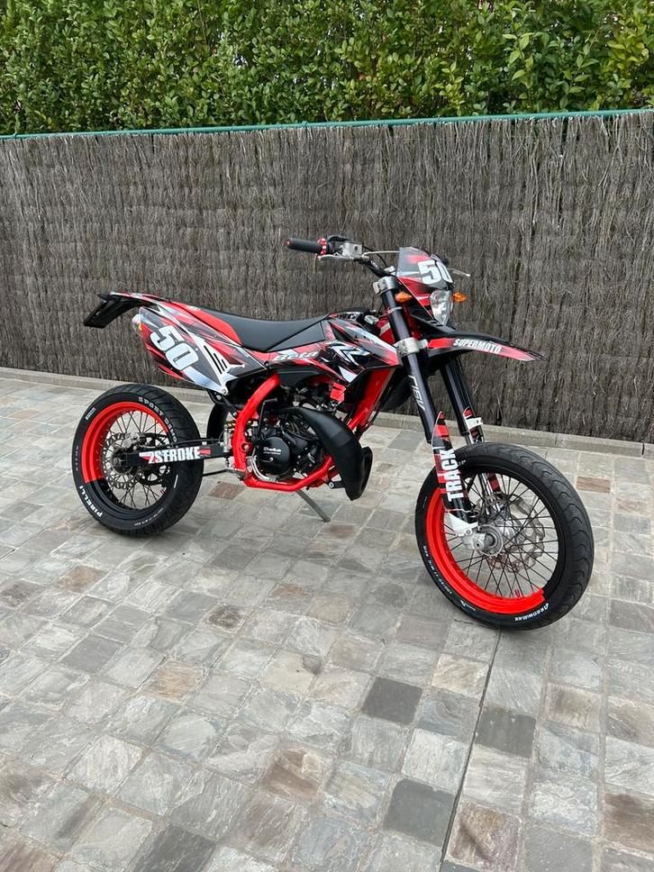 CUSTOM Beta rr50 track, Fietsen en Brommers, Brommers | Crossbrommers, Zo goed als nieuw, Overige merken, Ophalen