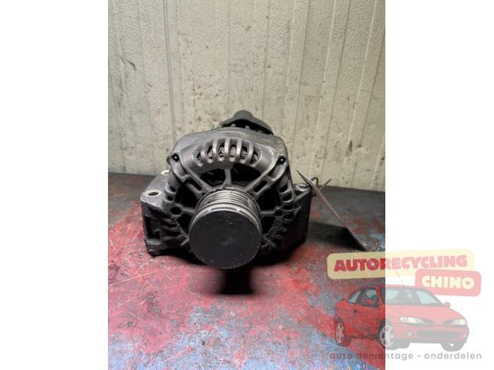 Dynamo van een Fiat Punto Grande, Auto-onderdelen, Motor en Toebehoren, Fiat, Gebruikt, 3 maanden garantie, Ophalen of Verzenden