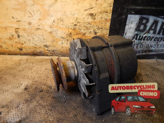 Dynamo d'un Volkswagen Golf, Autos : Pièces & Accessoires, Moteurs & Accessoires, Volkswagen, Utilisé, 3 mois de garantie, Enlèvement ou Envoi