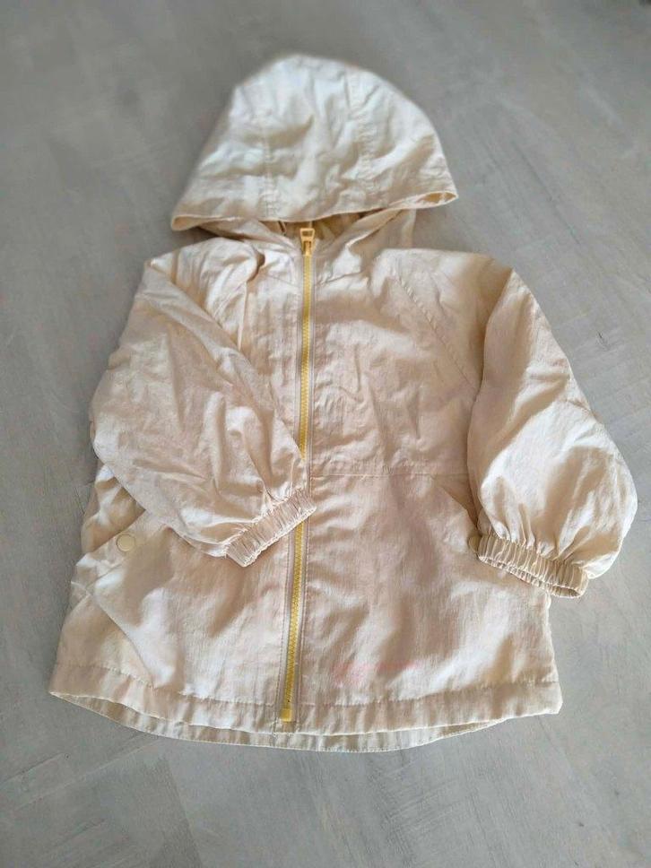 Lichtgele jas / windjack maat 98 - 104 Zara, Kinderen en Baby's, Kinderkleding | Maat 104, Zo goed als nieuw, Jongen of Meisje