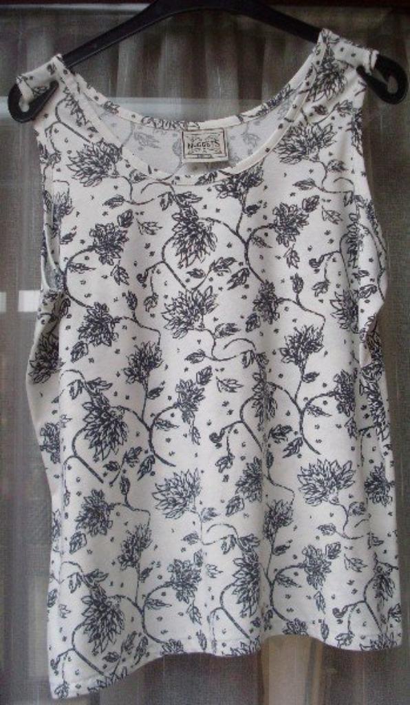 Topje van Nuggets maat XL, Kleding | Dames, Topjes, Gedragen, Maat 46/48 (XL) of groter, Zonder mouw, Ophalen of Verzenden