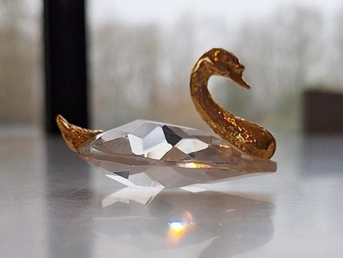 Figurine cristal cygne avec dorures, Verzamelen, Swarovski, Zo goed als nieuw, Figuurtje, Ophalen of Verzenden