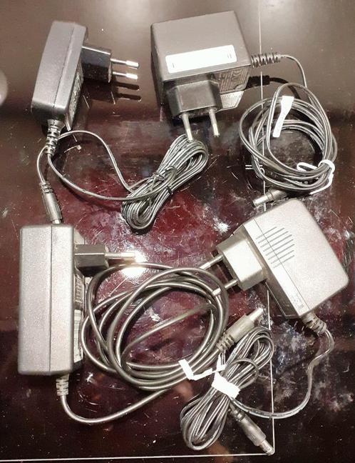 Alimentations 12V, pour bandes led et autres..., Doe-het-zelf en Bouw, Elektriciteit en Kabels, Gebruikt, Ophalen of Verzenden
