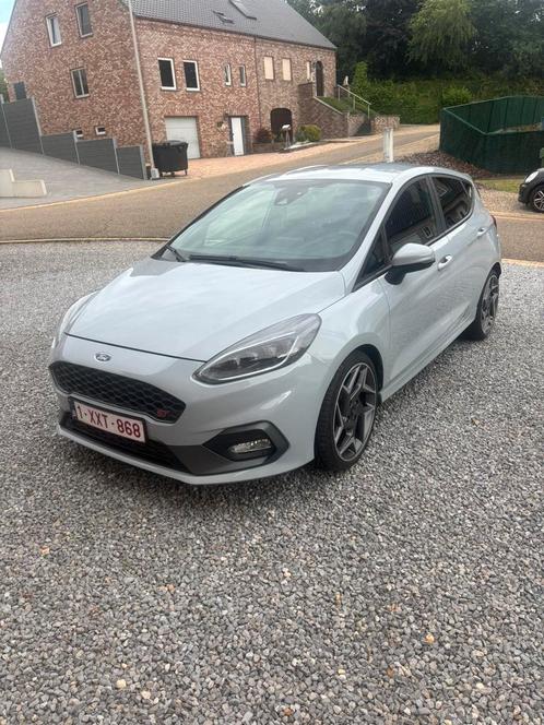Ford fiesta ST Ultimate, Auto's, Ford, Fiësta, ABS, Adaptieve lichten, Airbags, Airconditioning, Alarm, Apple Carplay, Bluetooth
