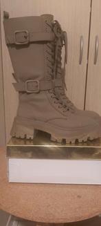 Boots Zara, Enlèvement ou Envoi, Neuf, Taille 38/40 (M)