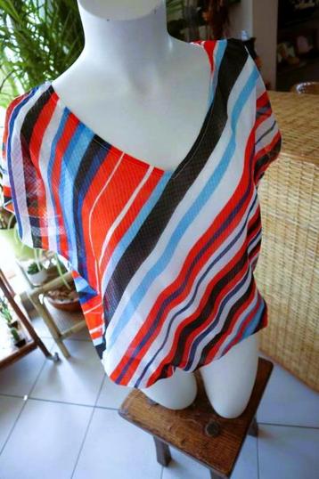 leuk stijlvol shirt blouse beschikbaar voor biedingen