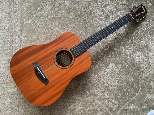Taylor Baby Taylor BT2e - Nieuwstaat incl gigbag, Musique & Instruments, Instruments à corde | Guitares | Acoustiques, Comme neuf